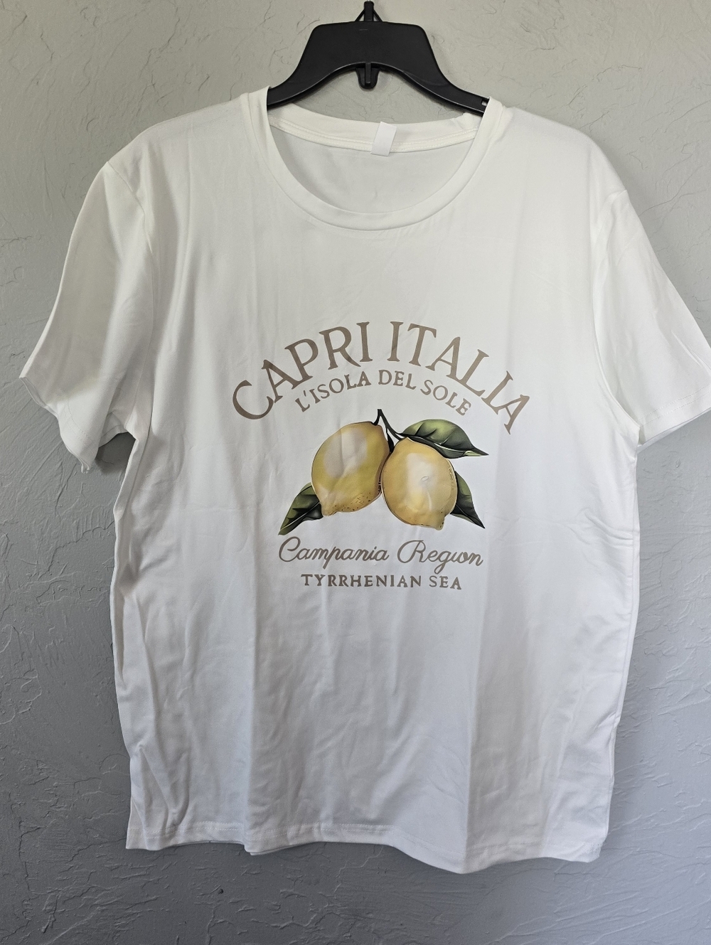 Capri italia women tshirt new in bag medium